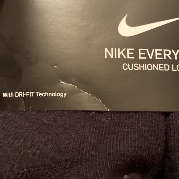 Nike Black Cushion Low 6 Pack of Boys Socks 5Y-7Y. - Picture 4 of 6